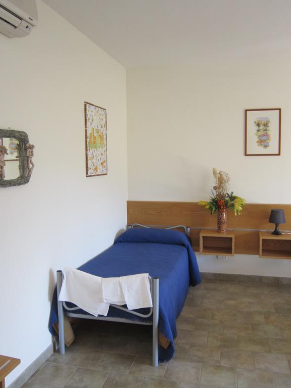 Locanda Dell'Asino D'Oro Villa Sulmona Cameră foto